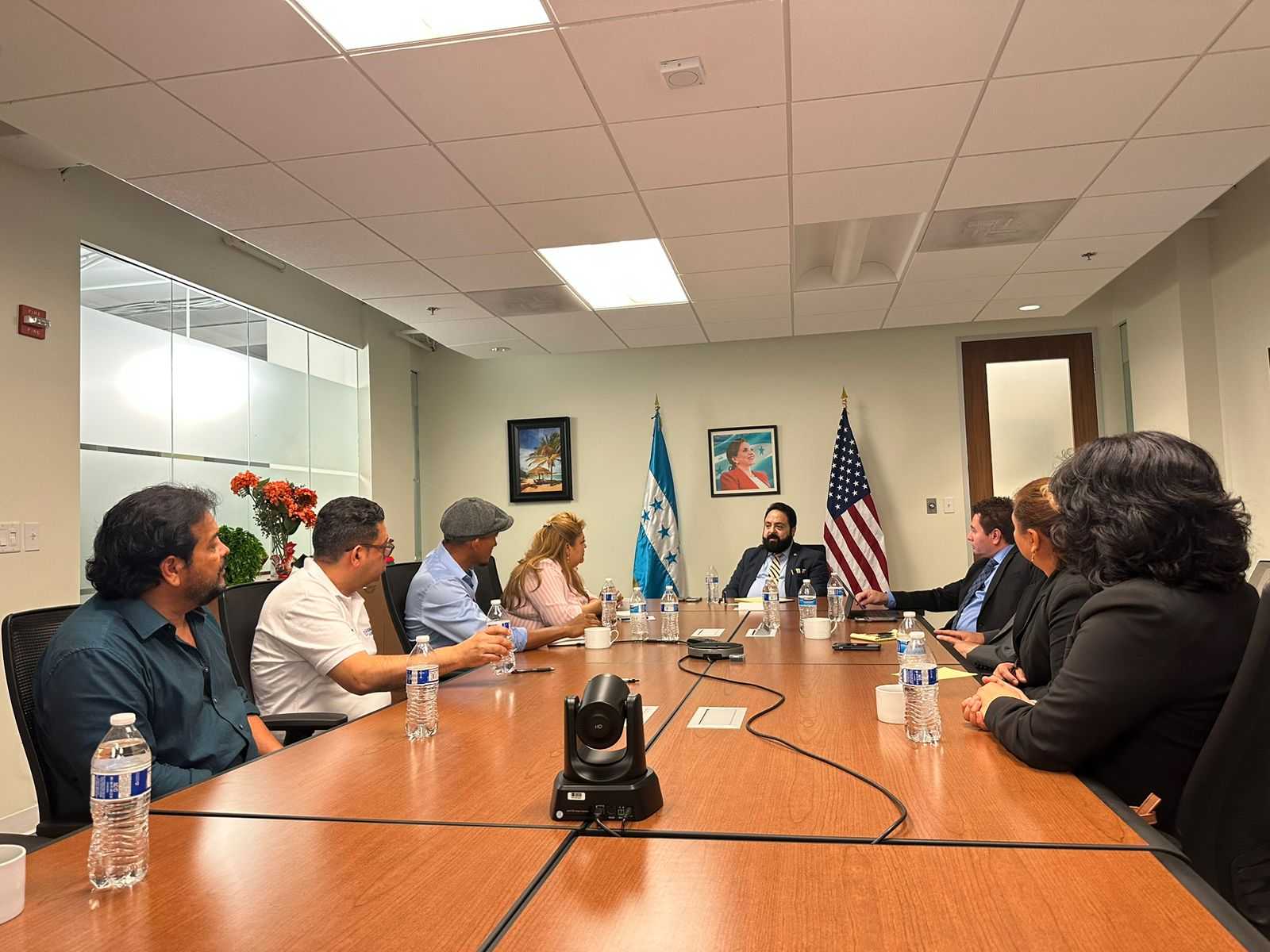 Presidente del CN aclaró a Embajada de USA y TPS Alliance que las remesas no pagarán impuestos